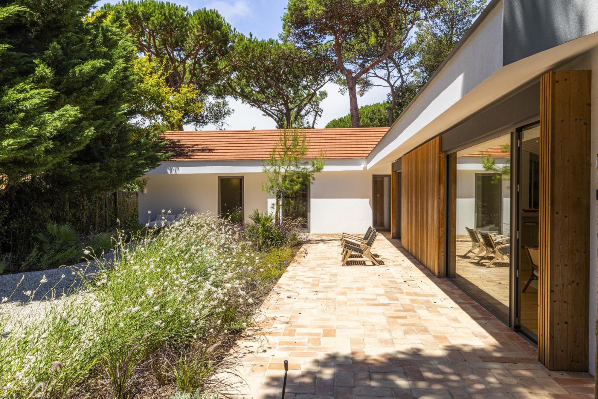 Havenwood By Cadenzalux Villa